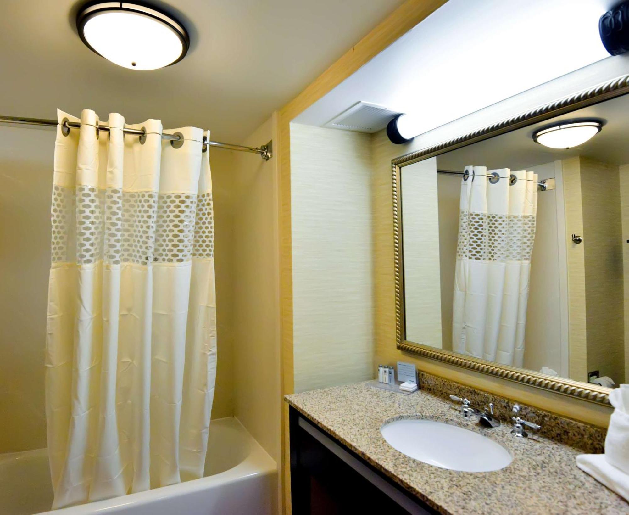 Hampton Inn Wilmington-Medical Park Eksteriør billede